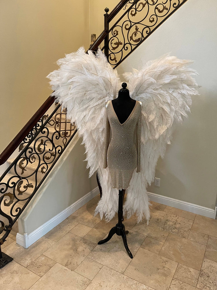 
                  
                    Professional Genuine Adult Feather Angel Wings SPADS - Buy Ostrich Feathers
                  
                